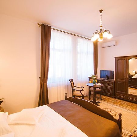 Karlhof Hotel Sebes  Phòng bức ảnh