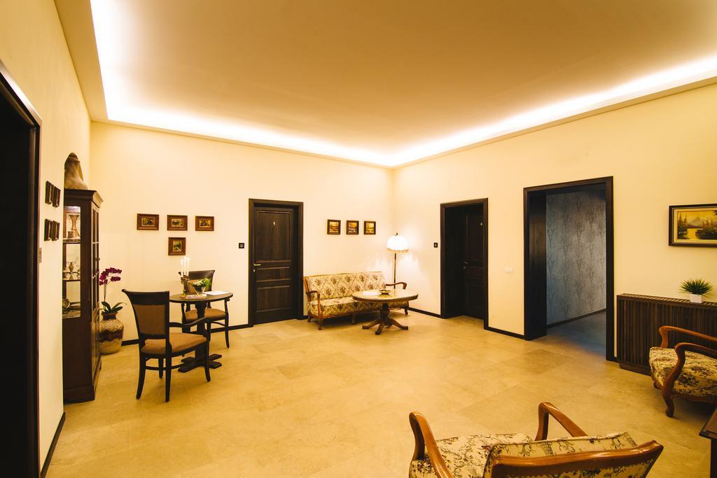 Karlhof Hotel Sebes  Ngoại thất bức ảnh