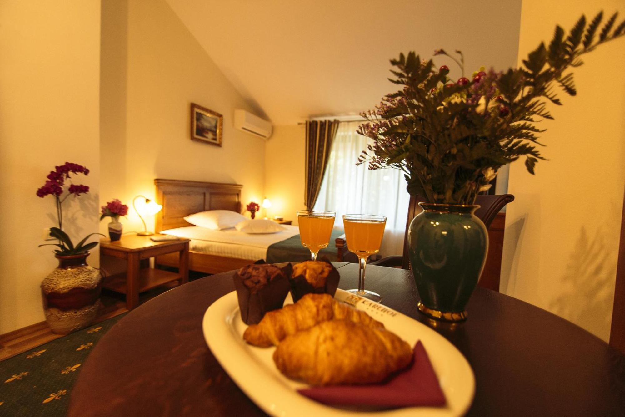 Karlhof Hotel Sebes  Phòng bức ảnh