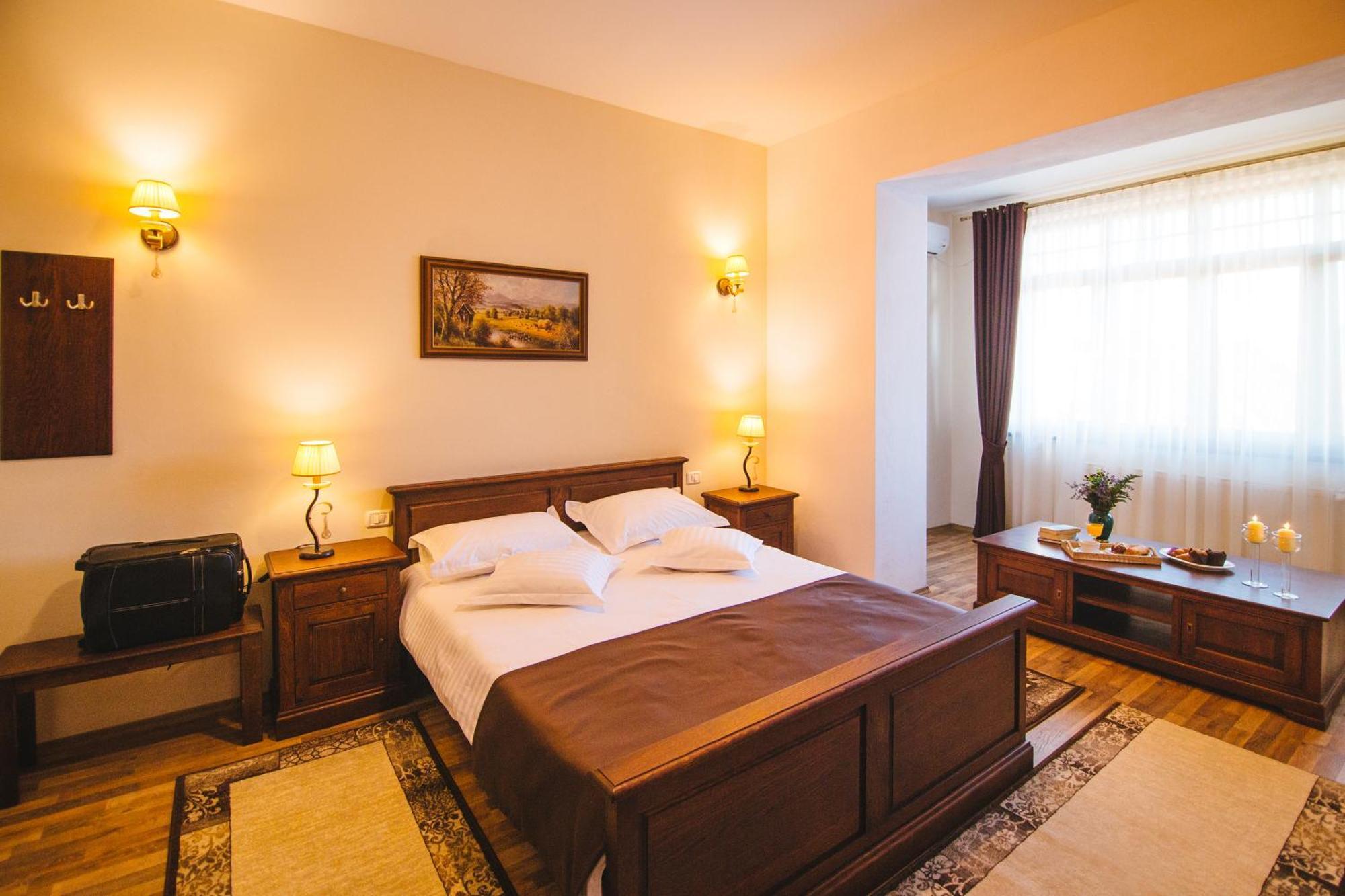 Karlhof Hotel Sebes  Phòng bức ảnh