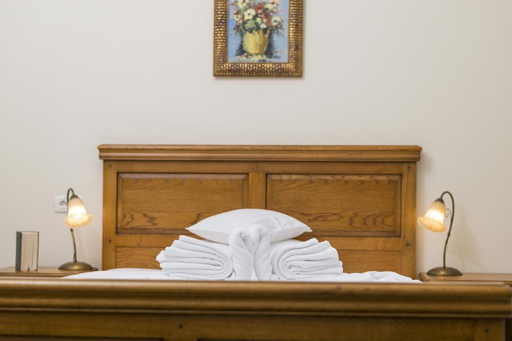 Karlhof Hotel Sebes  Ngoại thất bức ảnh