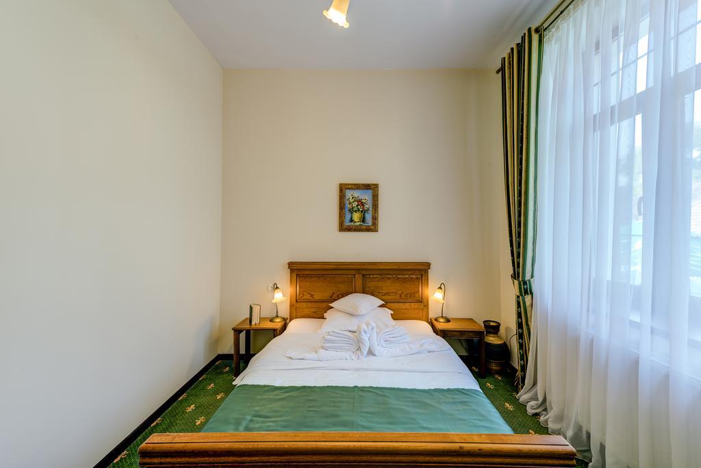 Karlhof Hotel Sebes  Ngoại thất bức ảnh