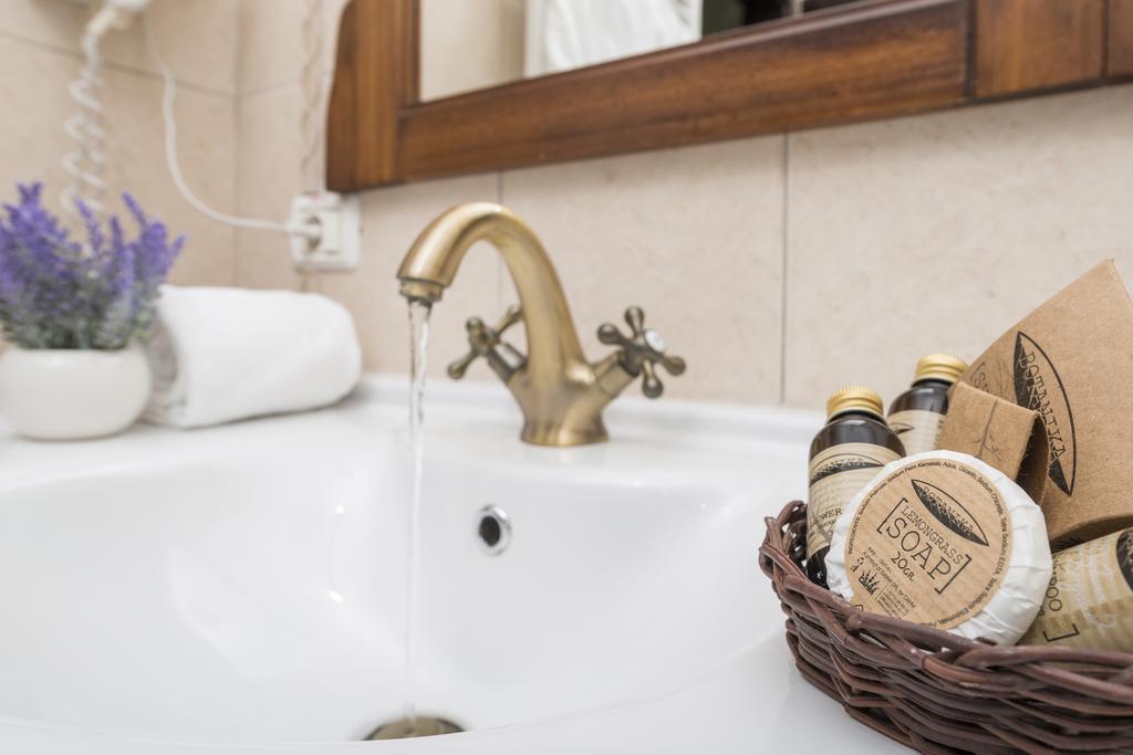 Karlhof Hotel Sebes  Ngoại thất bức ảnh