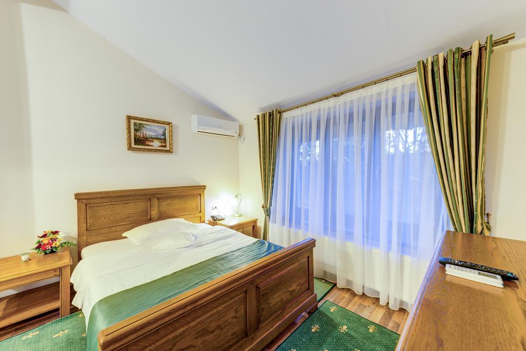 Karlhof Hotel Sebes  Ngoại thất bức ảnh