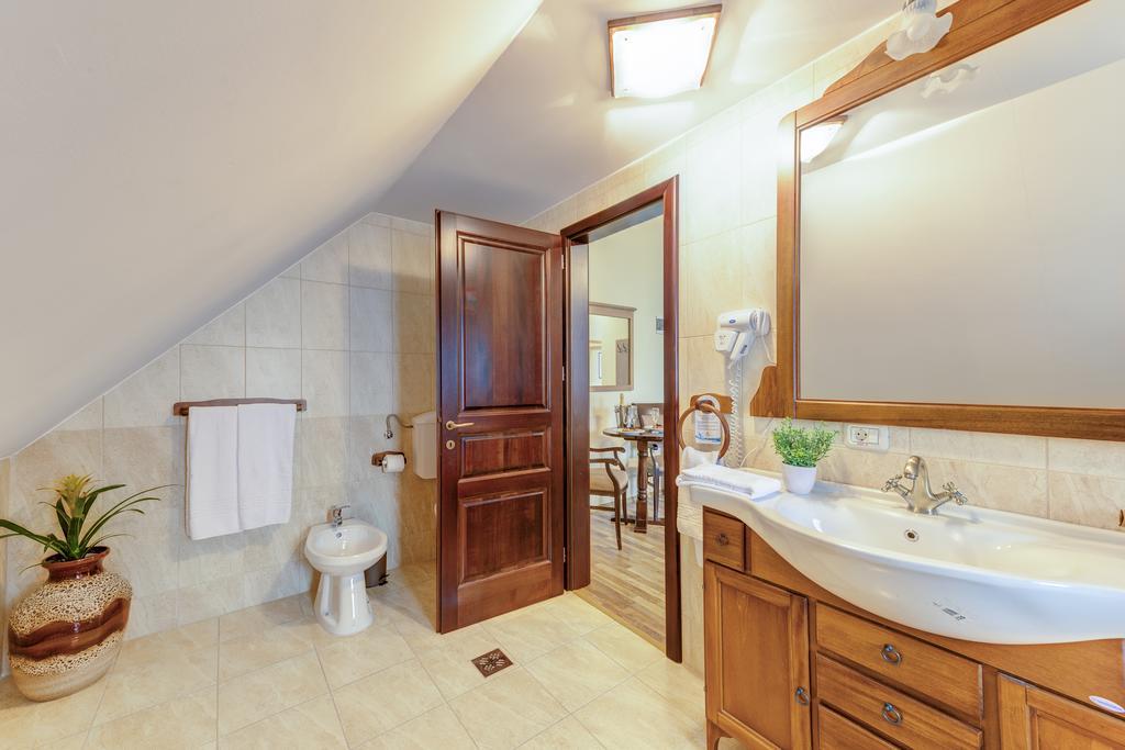 Karlhof Hotel Sebes  Ngoại thất bức ảnh
